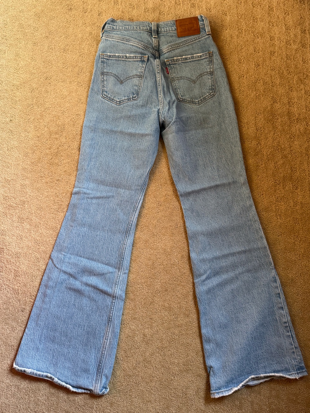 Levi’s 70s High Rise Flare - Picture 3 of 5